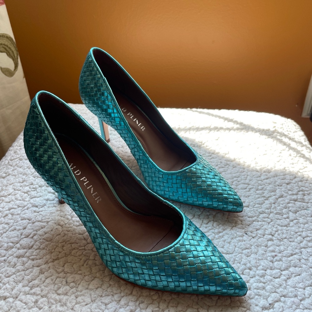 Metallic shoes